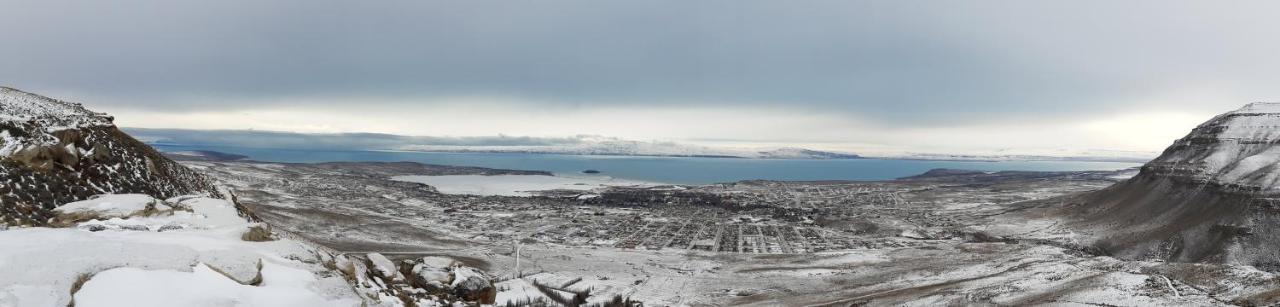 Casa A Estrenar! A 5 Minutos De La Terminal De Omnibus Y Muy Cerca Del Centro! Villa El Calafate Dış mekan fotoğraf